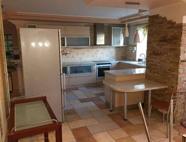 560284464_5_644x461_klassnyy-hostel-hozyain-m-harkovskaya-mpoznyaki-obschezhitie-deshevo-kievskaya-oblast[1]